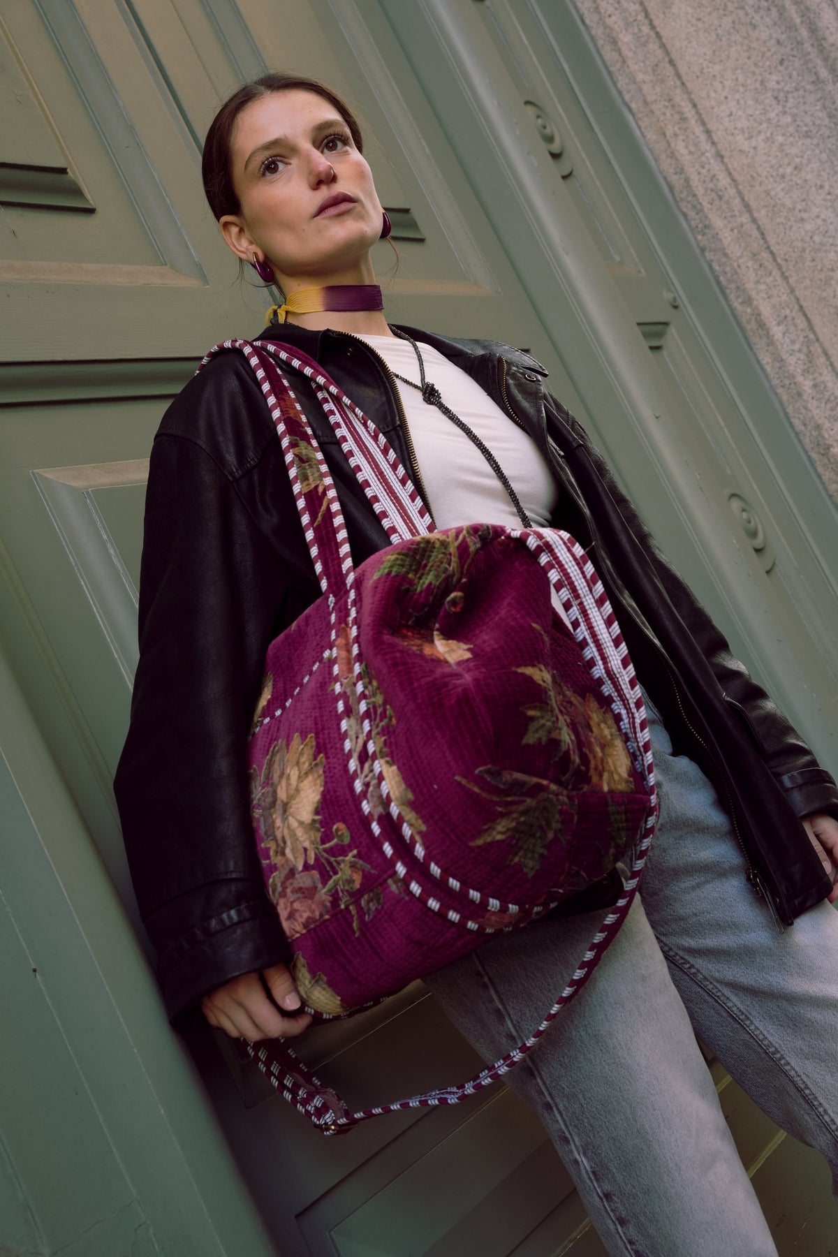 Borsa Orangerie Uva Fragola indossata