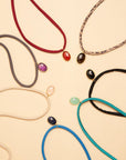 Collana Liquirizia Big effetto choker, cordino elastico con pietra dura colorata - Bon.Vi Gioielli