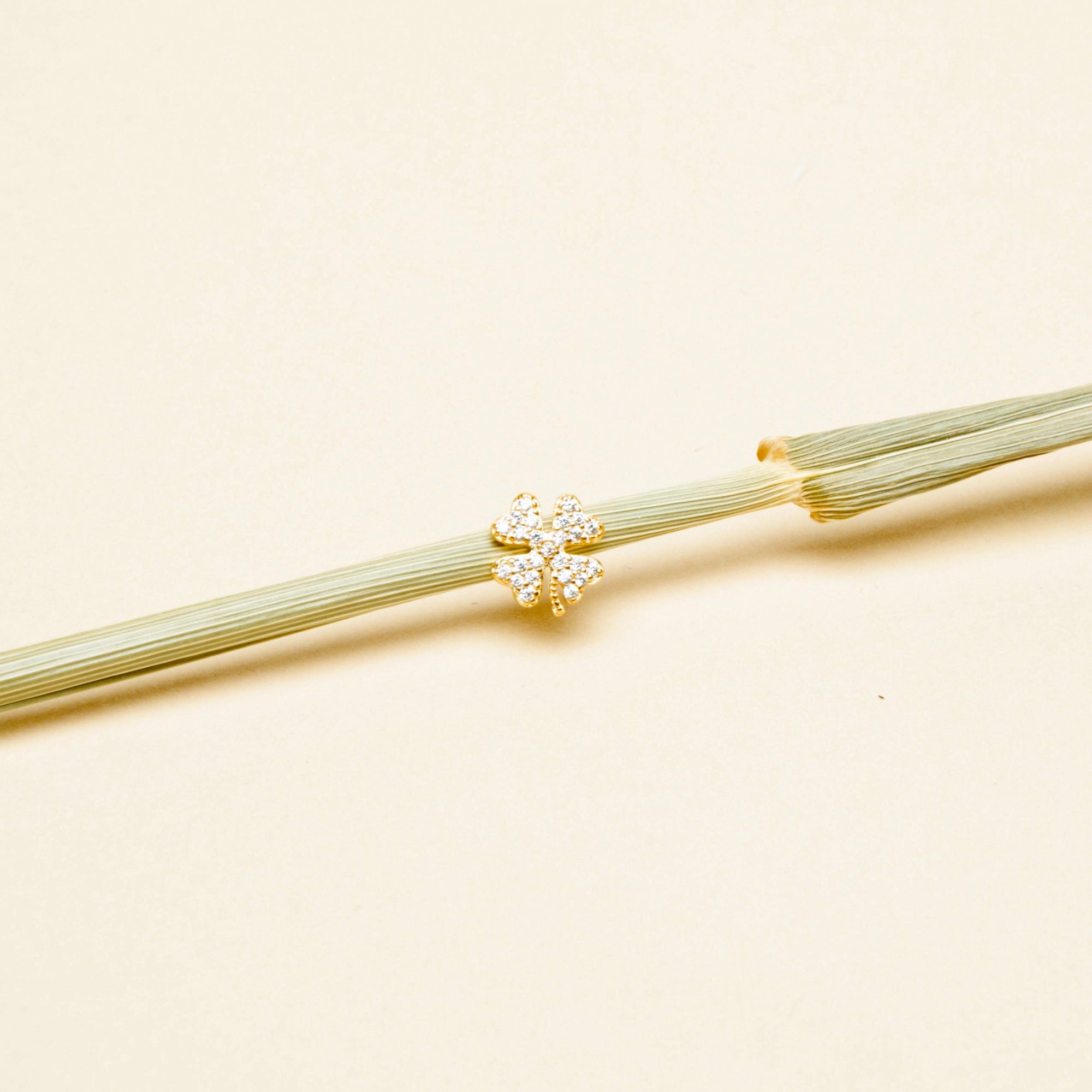 Four-leaf clover earring